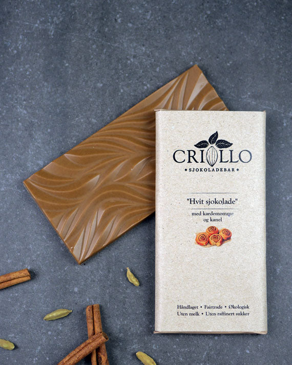 Sjokoladeplate Hvit med kanel og kardemomme